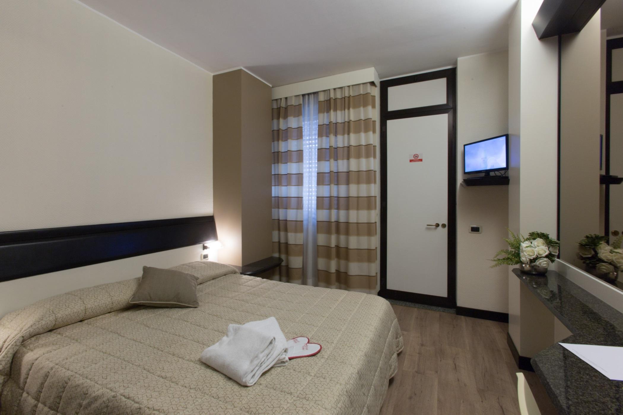 Airport Hotel Malpensa Lonate Pozzolo Exterior photo